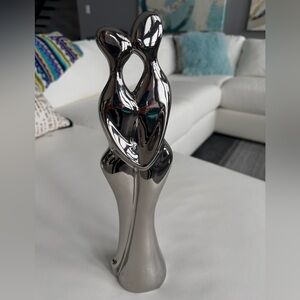 Silver Abstract Sculpture Man & Woman Kissing. Silver coated ceramic. No marks.